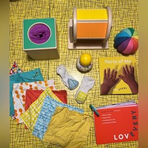 Lovevery The Senser Play Kit Months 5-6